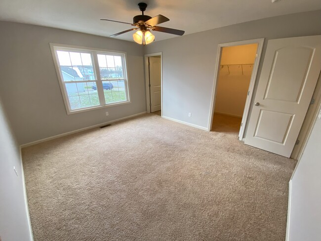 Master Bedroom - 2901 Red Oak Rd