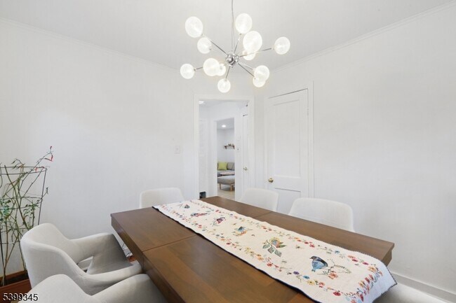 Building Photo - 499 Diamond Spring Rd