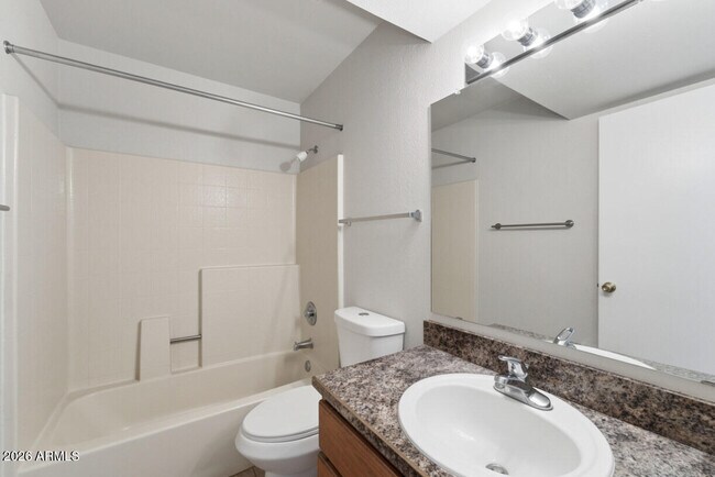 Building Photo - 16657 E Gunsight Dr