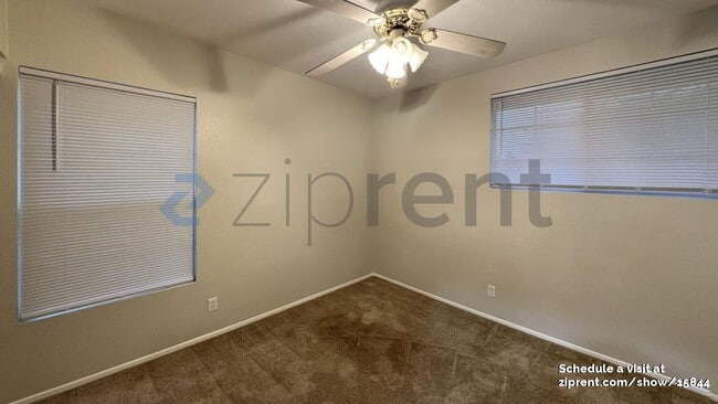 Building Photo - 7855 Green Crest Ct