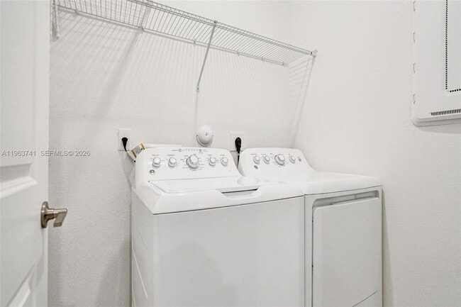 Building Photo - 11920 NW 47th Manor