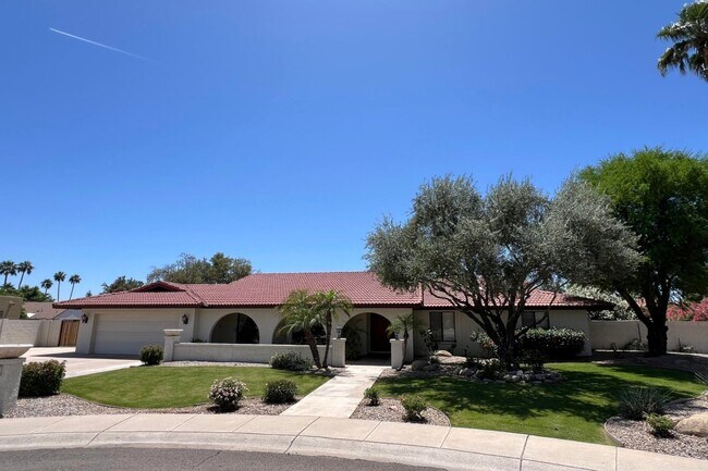 Primary Photo - 4539 E Karen Dr