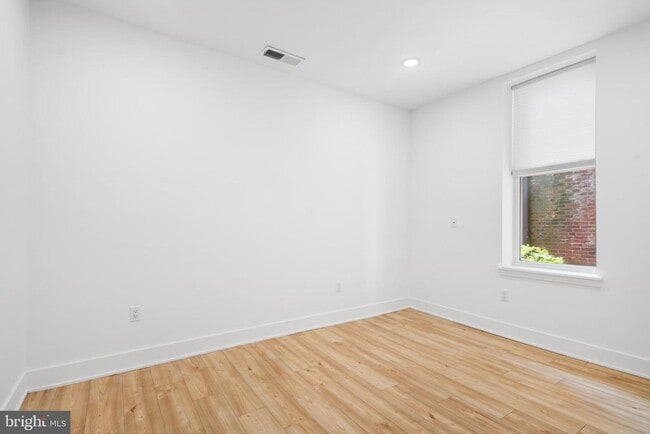 Building Photo - 1949 N 32nd St