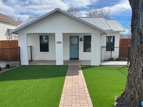 Building Photo - 739 Ruth St