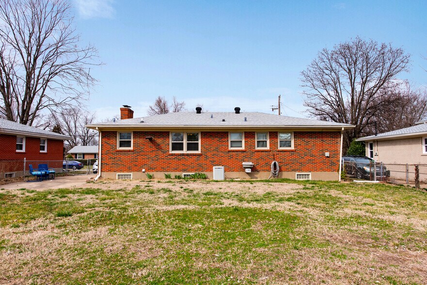 Building Photo - 7306 Tangelo Dr