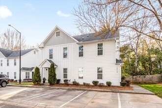 Building Photo - 1513 Briar Creek Rd