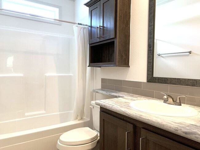 Building Photo - 141 Millwood Rd