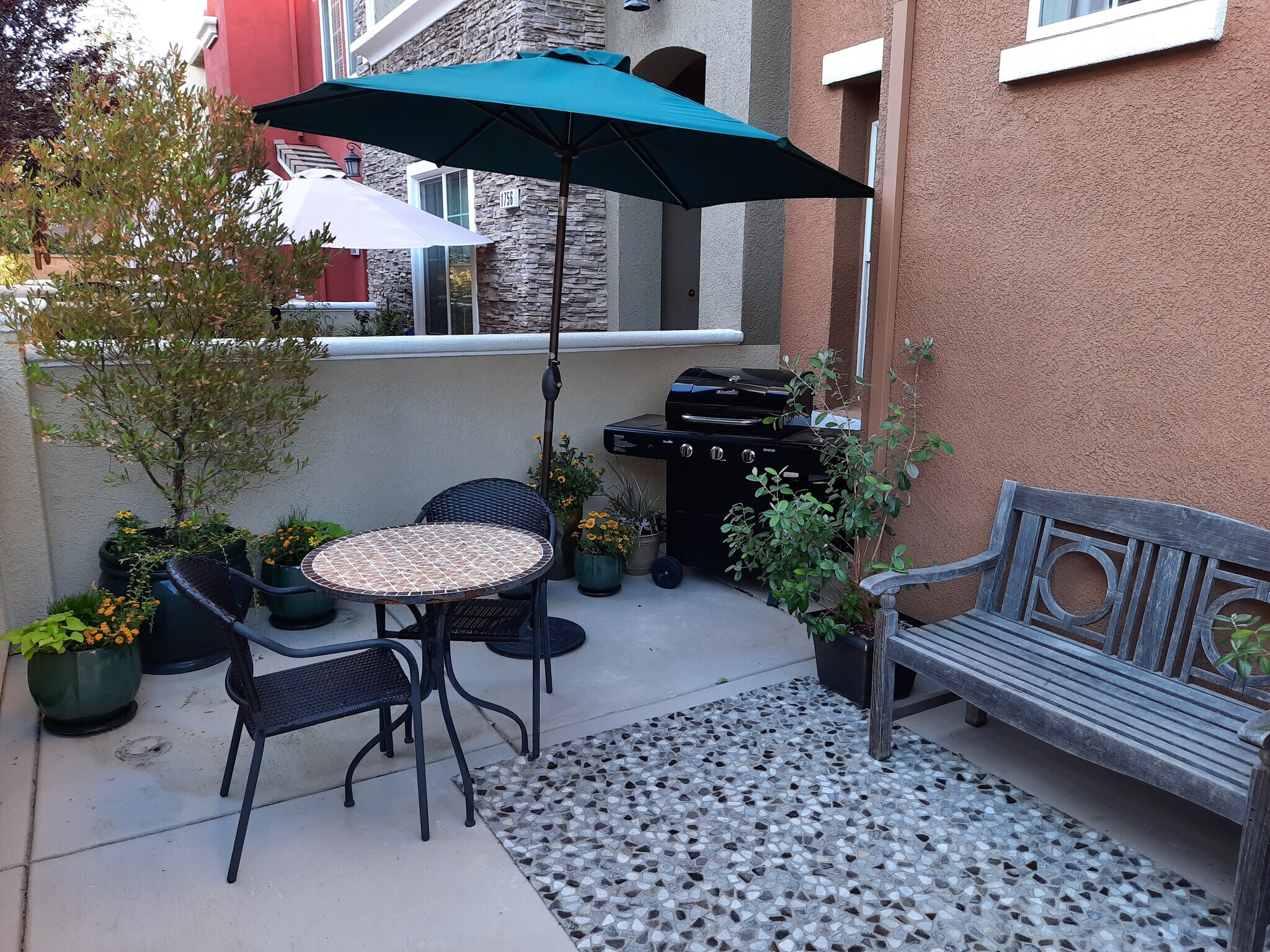 Sitting area outside - 1764 Camino Real Way