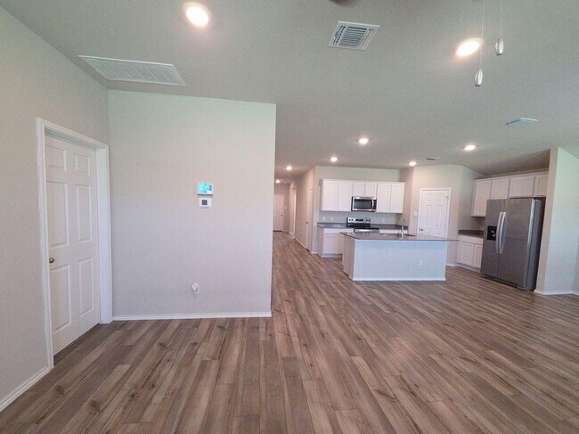Building Photo - 7005 Luella Dr