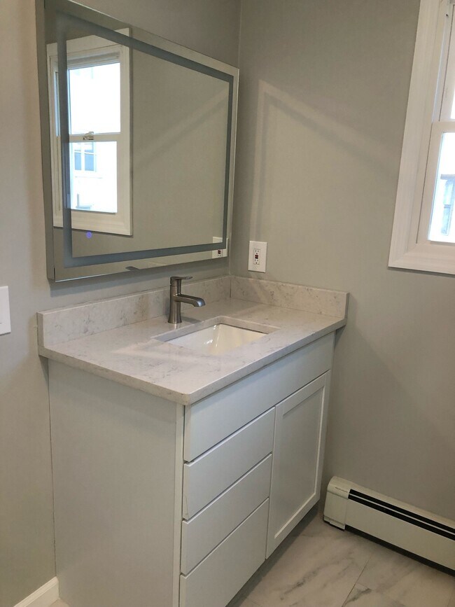 Building Photo - 800 Wolcott Ave