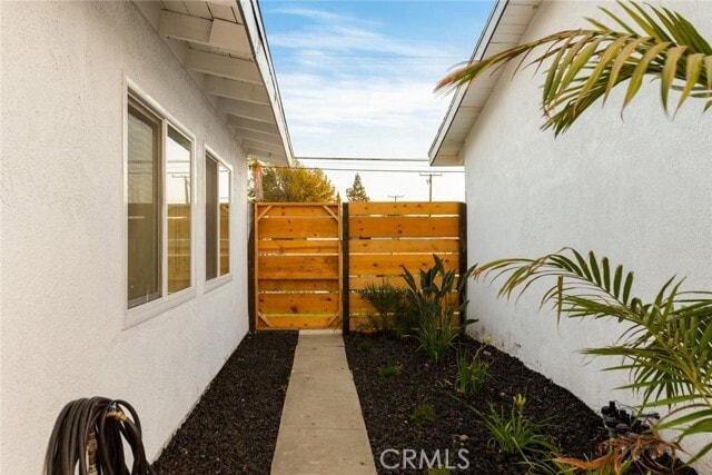 Building Photo - 10290 Monte Vista Ave