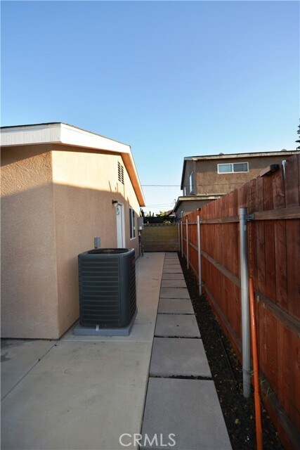 Building Photo - 18328 Devlin Ave