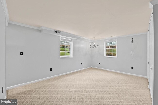 Building Photo - 5937 Avon Dr