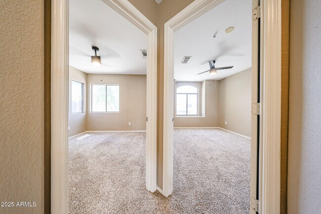 Building Photo - 3534 W Chama Dr