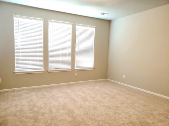 Building Photo - 9445 Towne Lake Pkwy