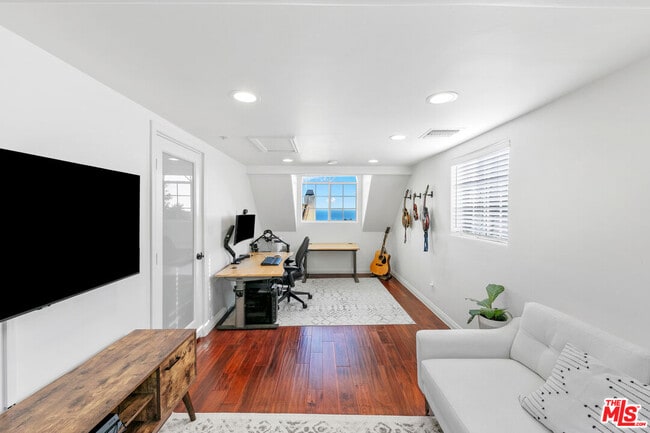 Building Photo - 26600 Ocean View Dr