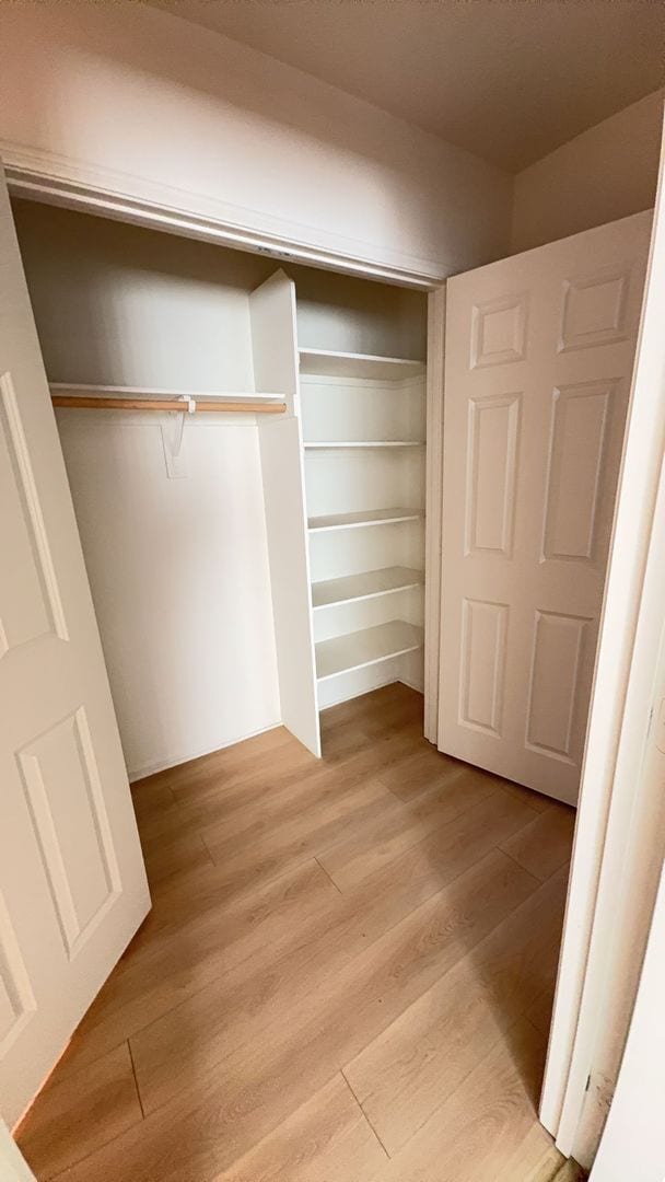 Building Photo - 4 BEDROOM, 3 BATH VICTORVILLE HOME