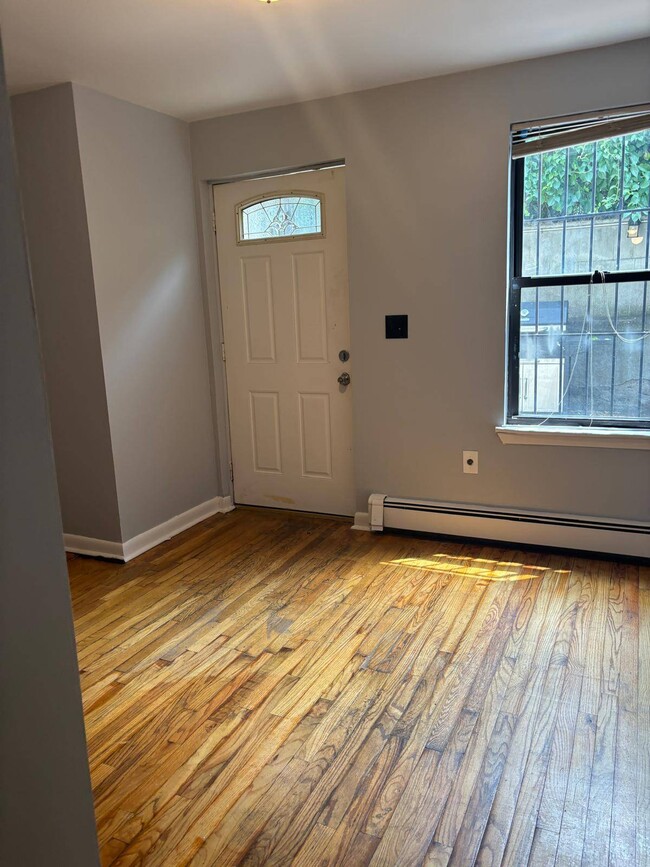 Building Photo - 2136 Hughes Ave