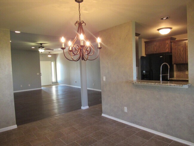 Building Photo - 17516 Black Hawk Dr