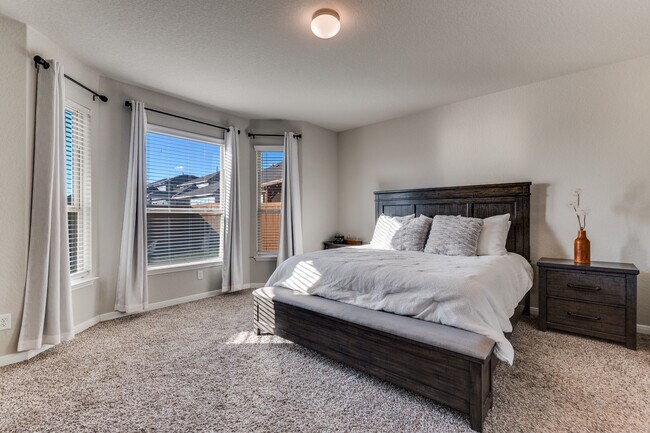 Building Photo - 4807 Marylebone Ave