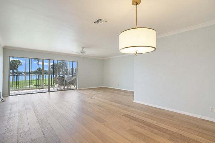 Building Photo - 300 Intracoastal Pl