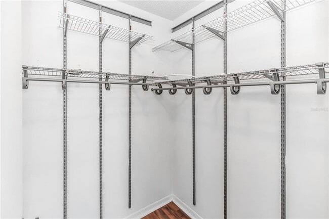 Building Photo - 5831 Plumtree Ct