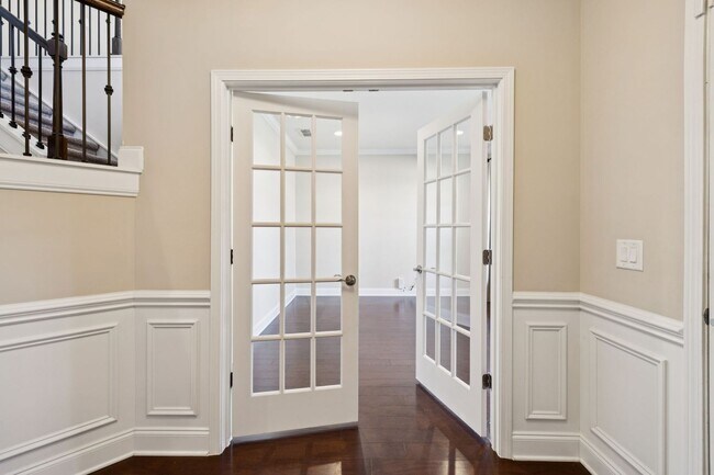 Building Photo - Sparkling clean 4 bedroom home in Spring H...