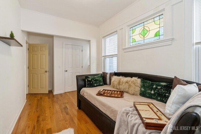 Building Photo - 41-43 Poe Avenue Unit