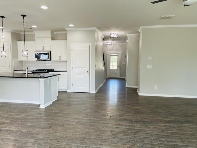 Building Photo - 411 Timberleaf Rd