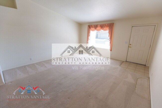 Building Photo - 10864 E Lindner Ave