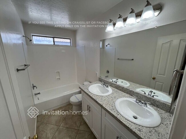 Building Photo - 12302 W Dreyfus Dr