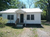 Building Photo - 1 Bedroom 1 Bath in Clinton, SC