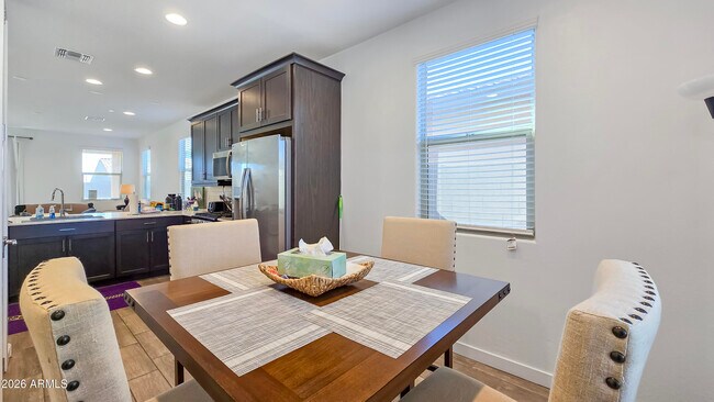 Building Photo - 16839 W Evergreen Rd