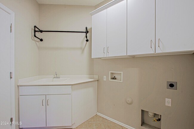 Building Photo - 40309 N La Cantera Ct