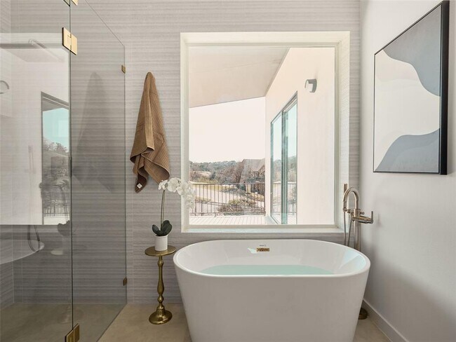 Building Photo - 2100 Bighorn