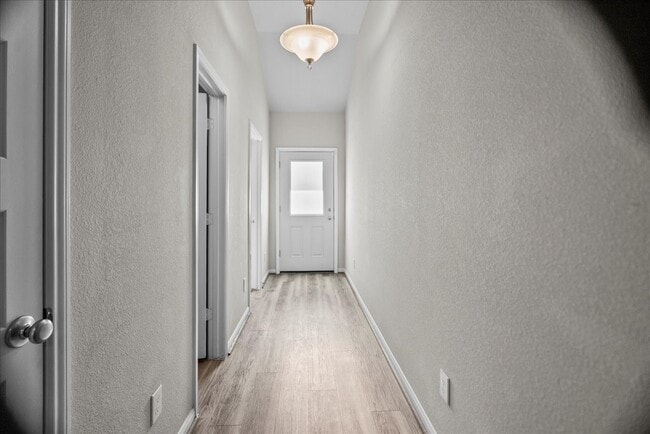 Building Photo - 503 Thunder Cloud Dr