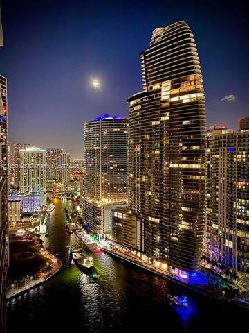 Building Photo - 475 Brickell Ave
