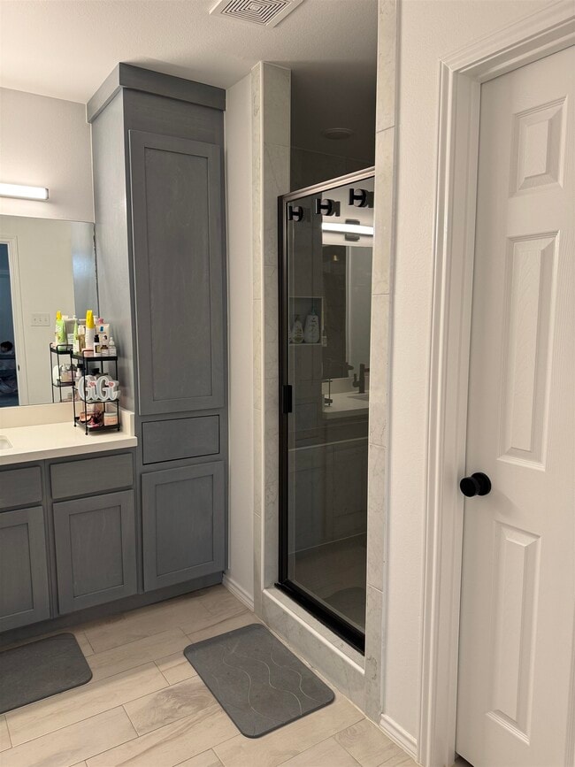 Building Photo - 4214 Gavilan Dr