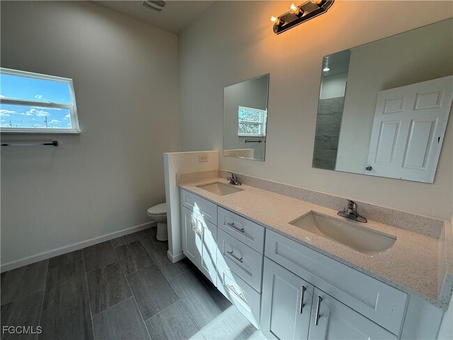 Building Photo - 2704 70th St W