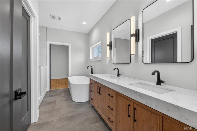 Building Photo - 15308 Batesville Ct