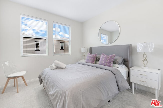 Building Photo - 768 Daniel Freeman Cir