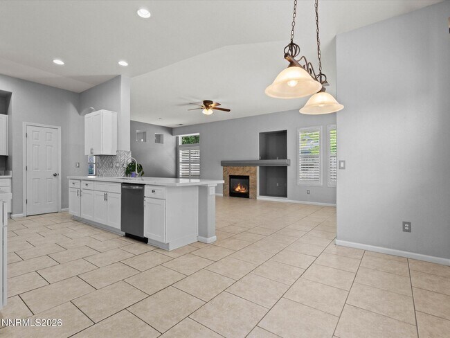 Building Photo - 9594 Steep Climb Ct