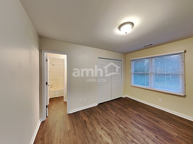 Building Photo - 904 Spring Harbor Ridge