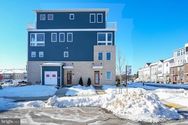 Building Photo - 710 Iron Frg Rd