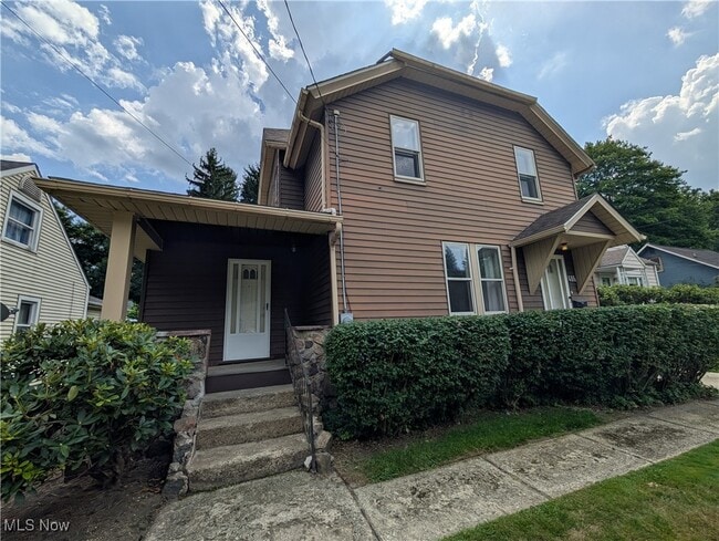 Building Photo - 486 Needham Ave
