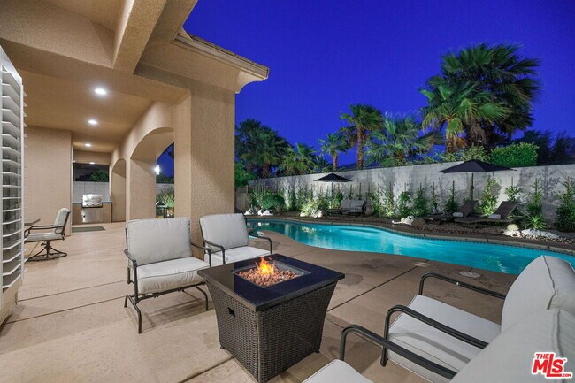 Building Photo - 4 Cartier Ct