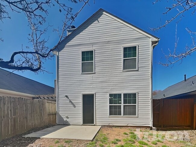 Building Photo - 3634 Silver Springs Ct