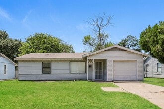 Building Photo - Coming Soon! 3 BR/1BA | Updated Single Family Home | 1-Car Garage | Shaded backyard!