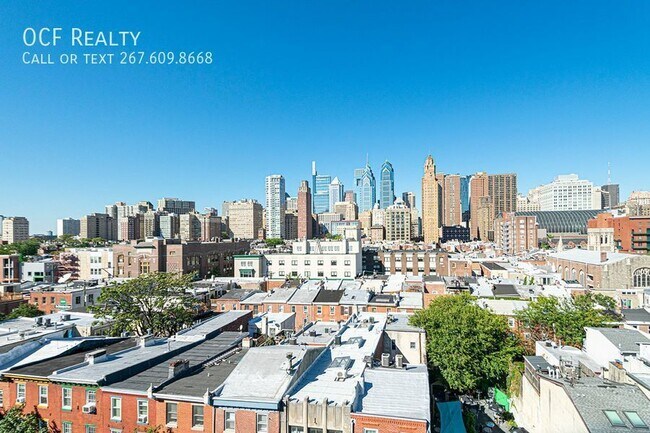 Building Photo - The Royal Theater Apartment Homes on South...