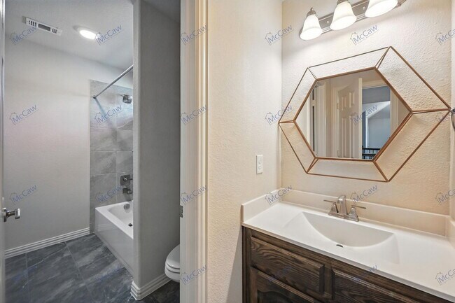 Building Photo - 1332 Needle Cactus Dr